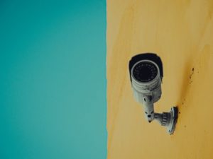 Razones para instalar cámaras de seguridad en tu negocio